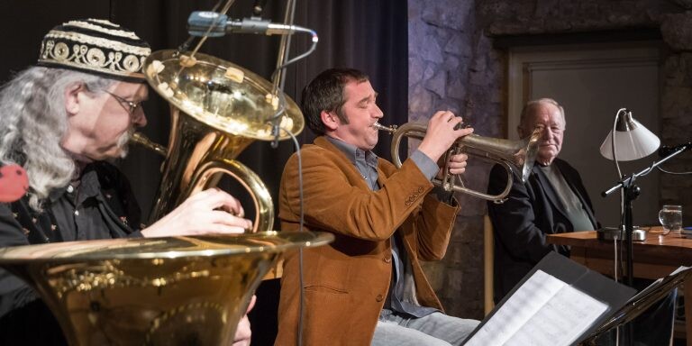 Reinhard P. Gruber & LaWuZwio