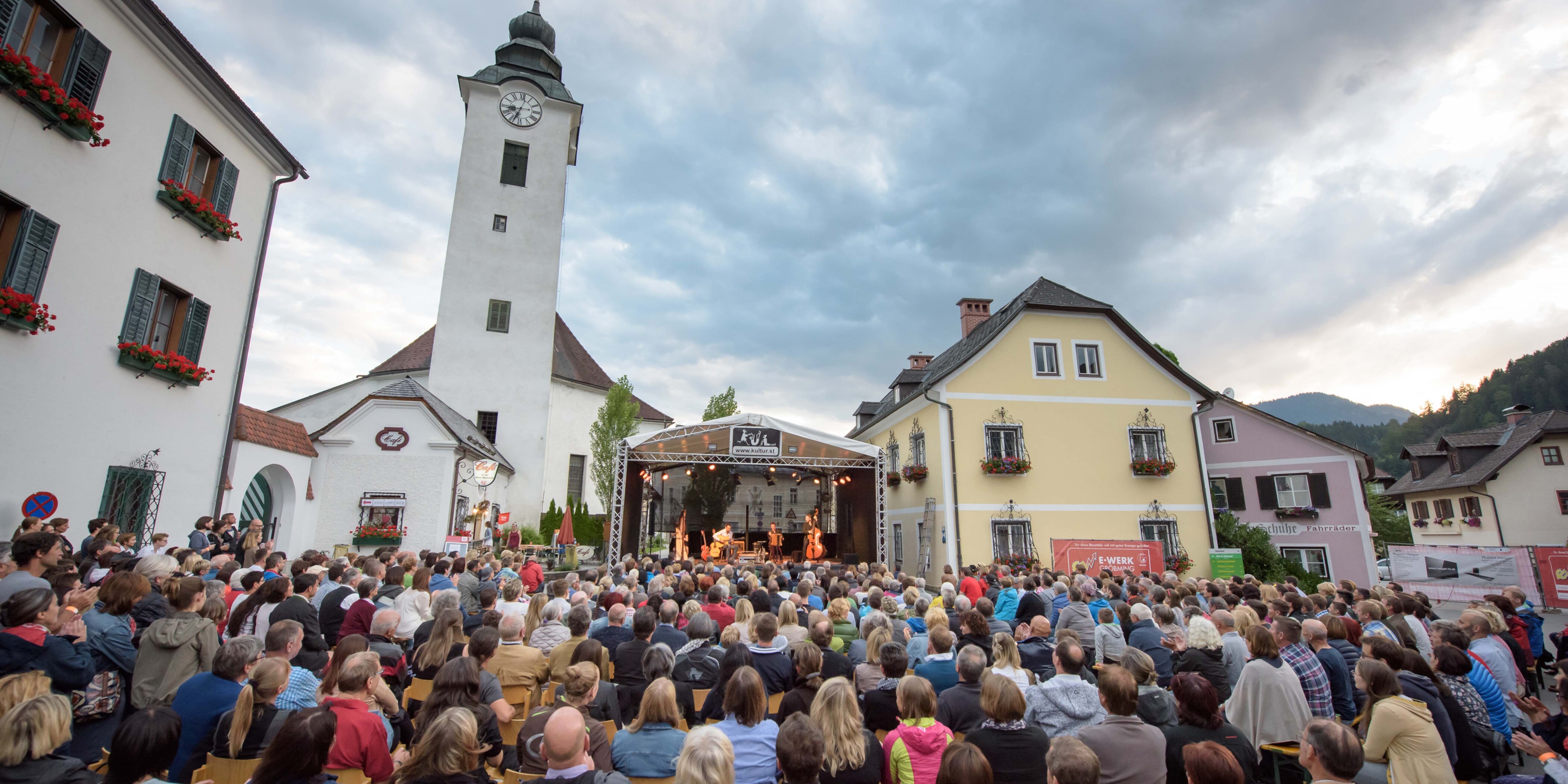Herbert Pixner Projekt - Open Air am Öblarner Hauptplatz
