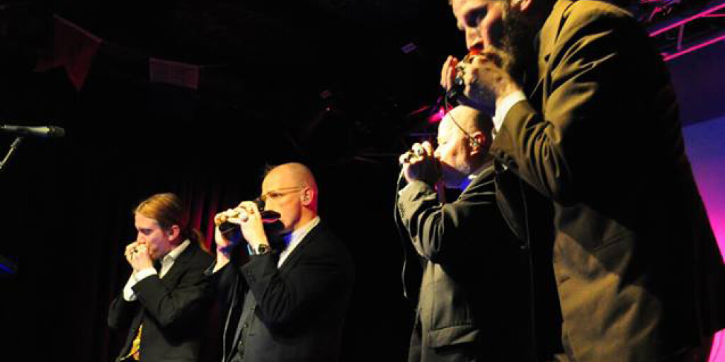 SVÄNG - das finnische Mundharmonika Quartett