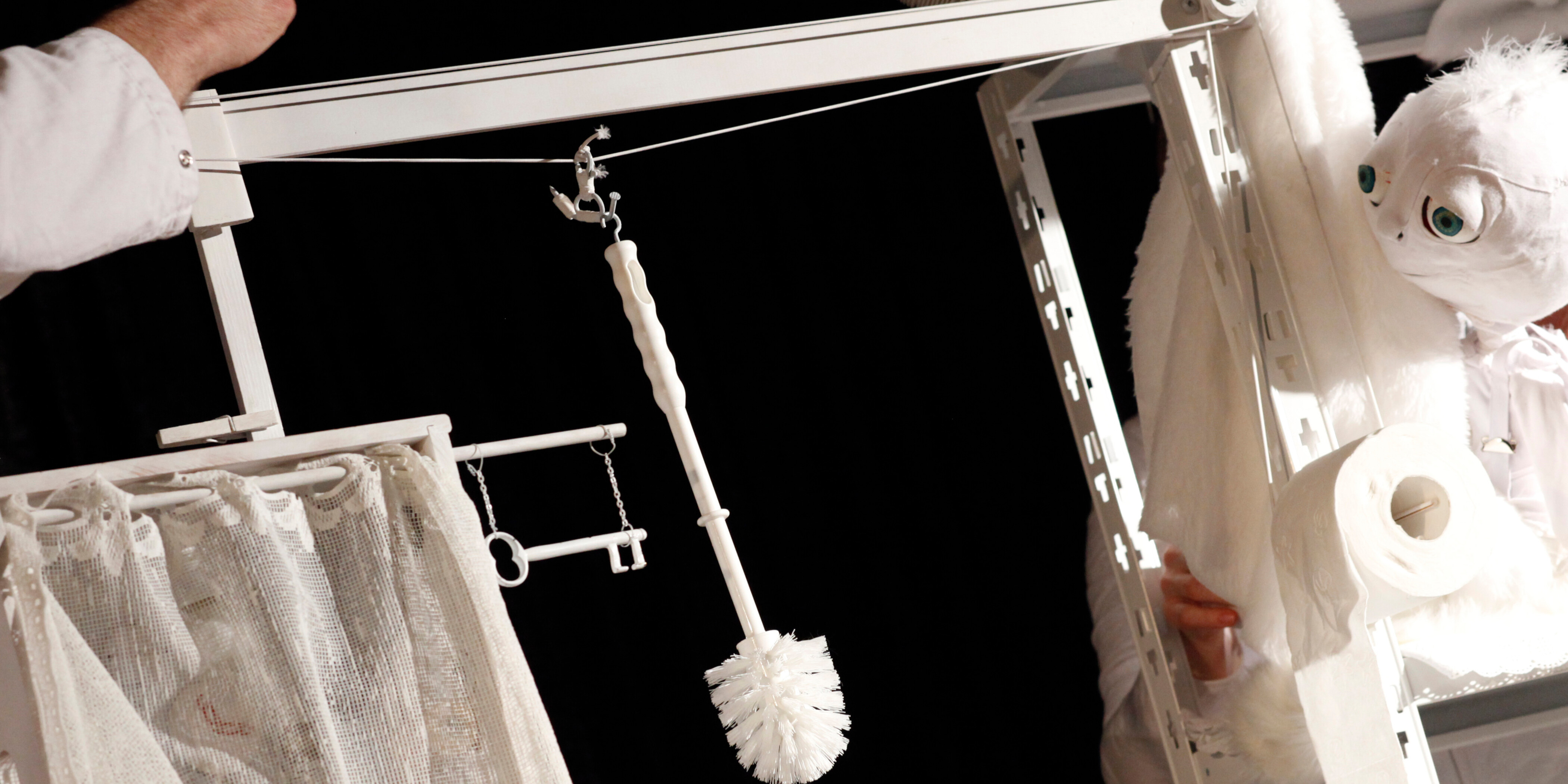 Kindertheater: Eine Geschichte in Weiß